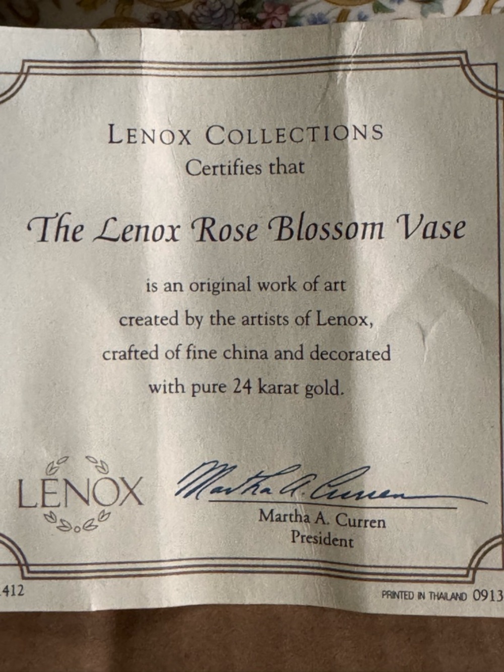 Lenox Queen's Garden Vase-like new condition. - Picture 7 of 10
